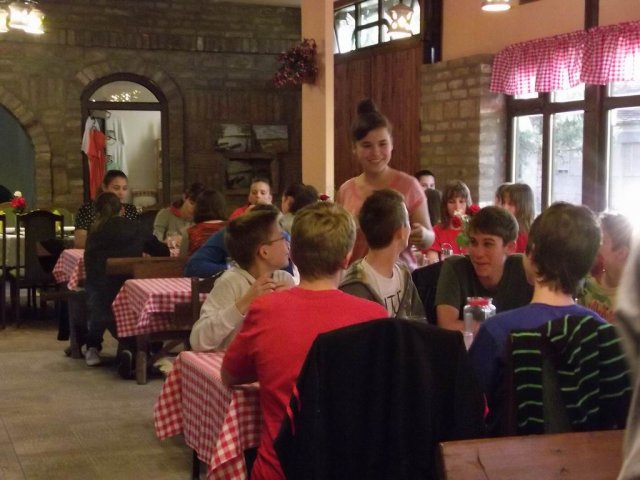 bga-12-ha-01-0826-szekelykeve-dani etterem-vetelkedo-40